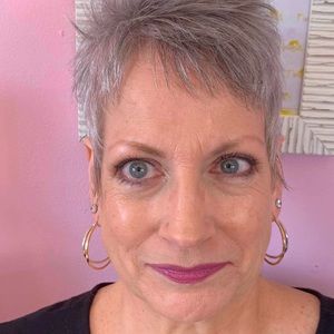 Meet your Posher, Diana